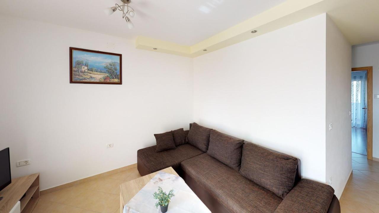 Apartments Goga อูมัค ภายนอก รูปภาพ