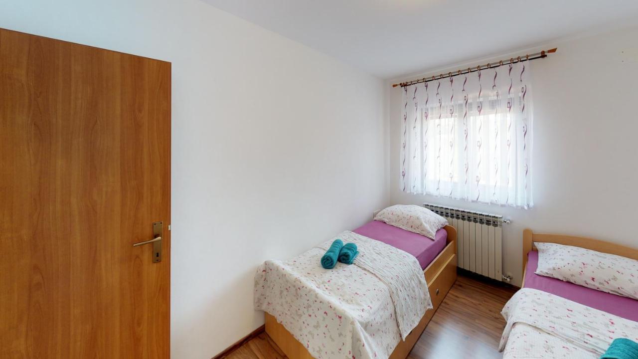 Apartments Goga อูมัค ภายนอก รูปภาพ